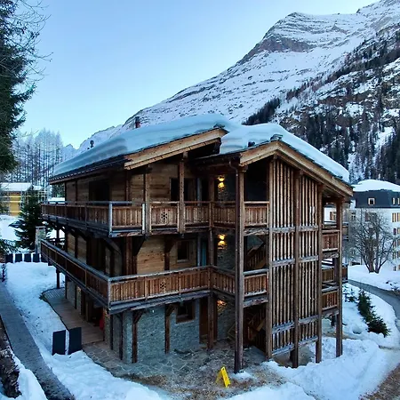 Polaris 2 Apartment