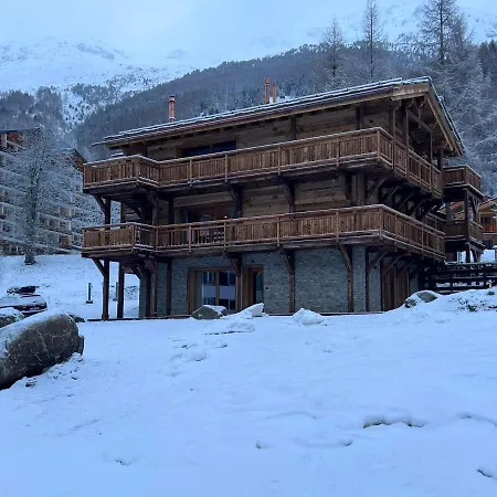 アパート Polaris 1 002 Luxe & Lift *